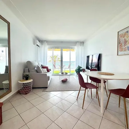 Magnifique 2p-front De Mer-garage-juan Les Pins *